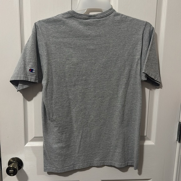 Men’s champion shirt - Picture 5 of 5